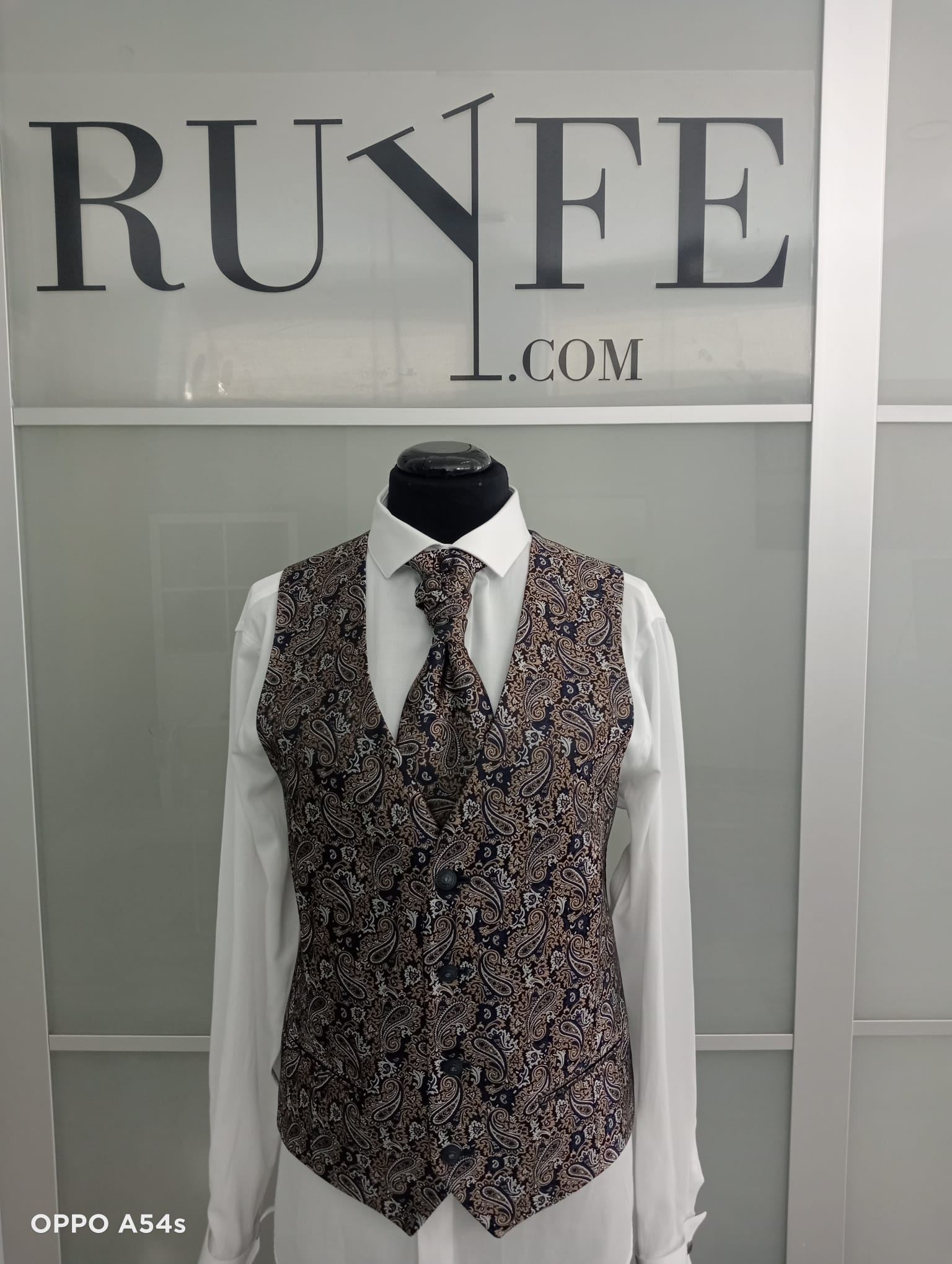 Ruyfe |Trajes de Novio |Chalecos |